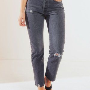 Levi’s wedgie straight jeans size 28